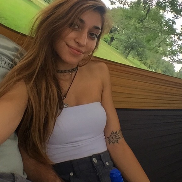 Meet your posher, alexandria - Picture 2 of 4